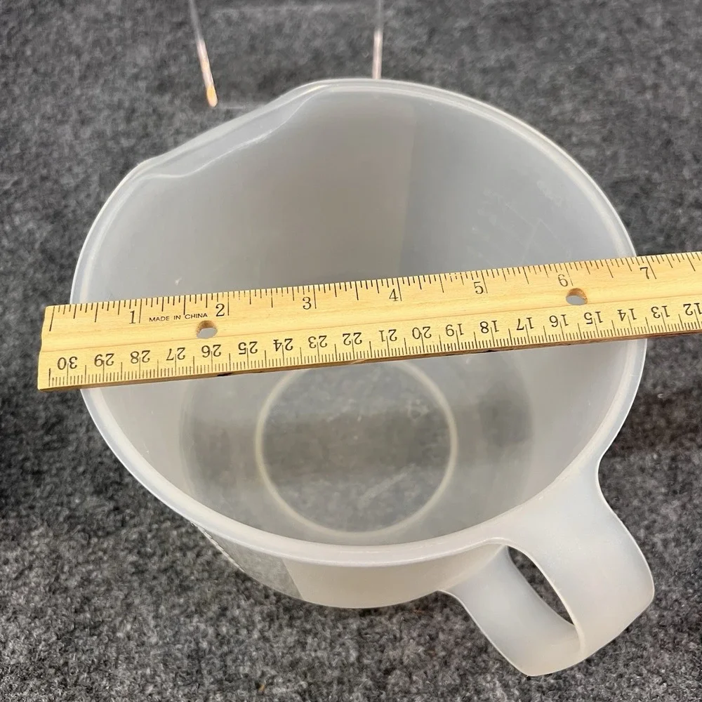 Tupperware 8 Cup Pitcher Batter Bowl Mix N Store 1629E NO LID 64 oz